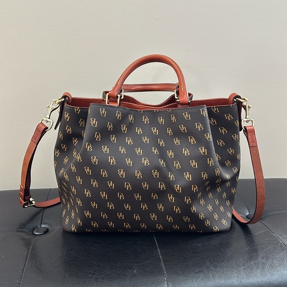 Dooney & Bourke Crossbody - Picture 3 of 16